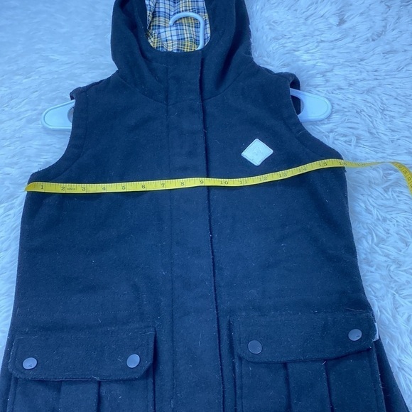 Burton Flannel Line Vest - Picture 4 of 9